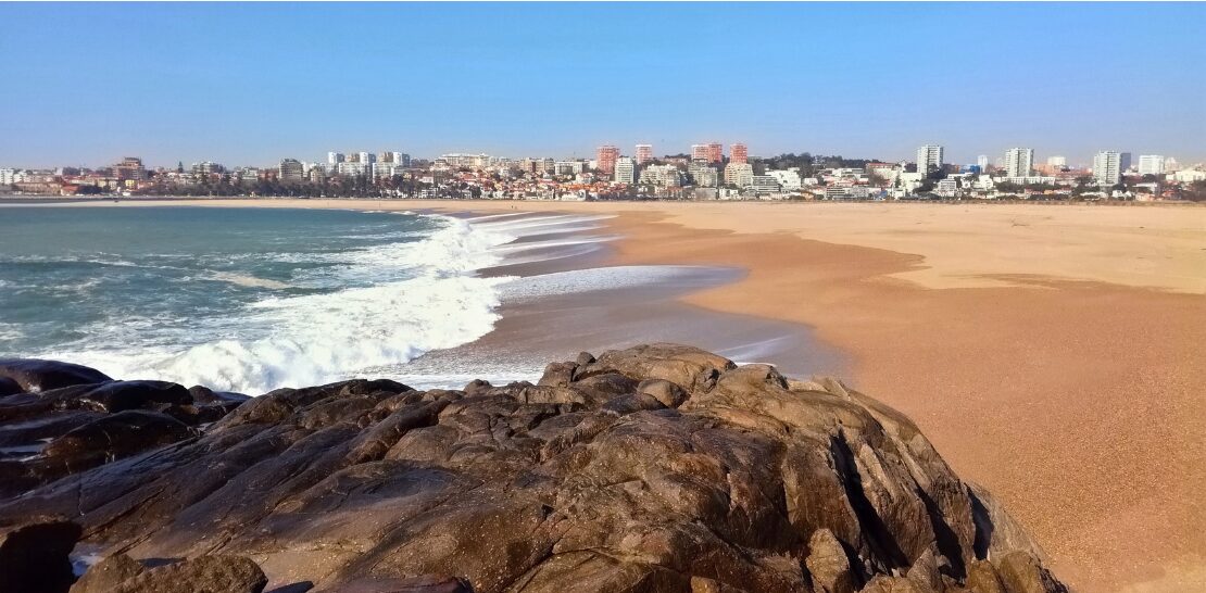 Praia Cabedelo do Douro in Porto