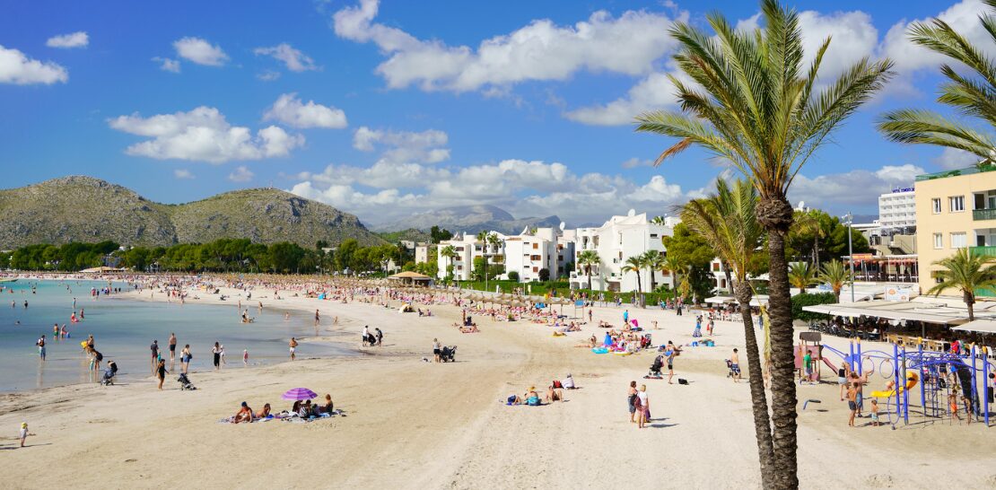Playa d’Alcudia_Best Beaches in Mallorca